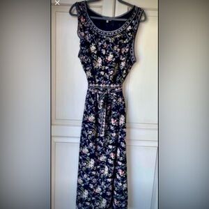Beautiful Max Studio Maxi Dress Size XL